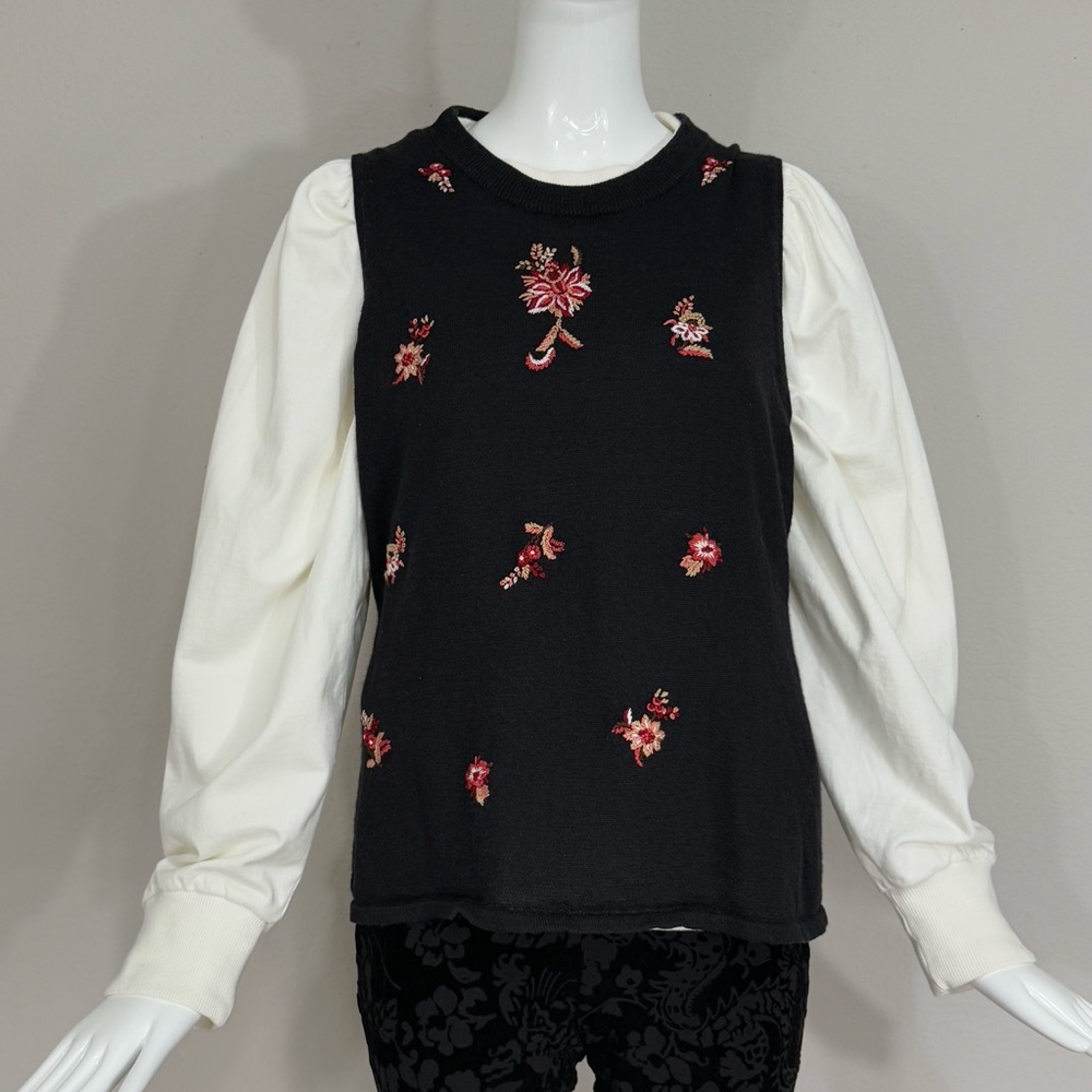 Kathie Lee Black Floral Embroidered Grandma Core Knitted Sweater Vest Size XL